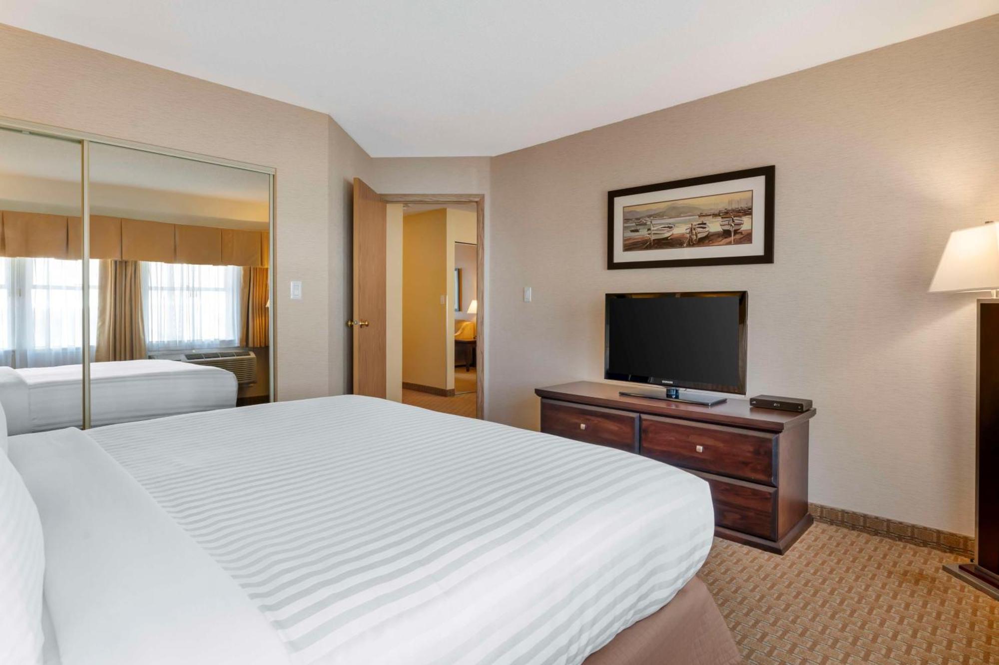 Best Western Plus Emerald Isle Hotel Sidney Kültér fotó