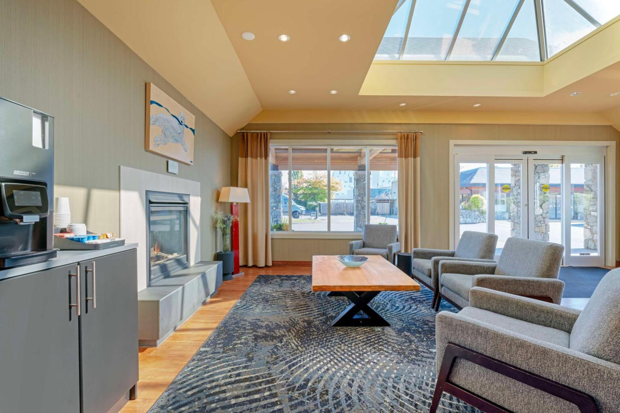 Best Western Plus Emerald Isle Hotel Sidney Kültér fotó